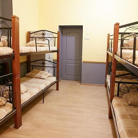 Night & Day Hostel Kijev Kültér fotó