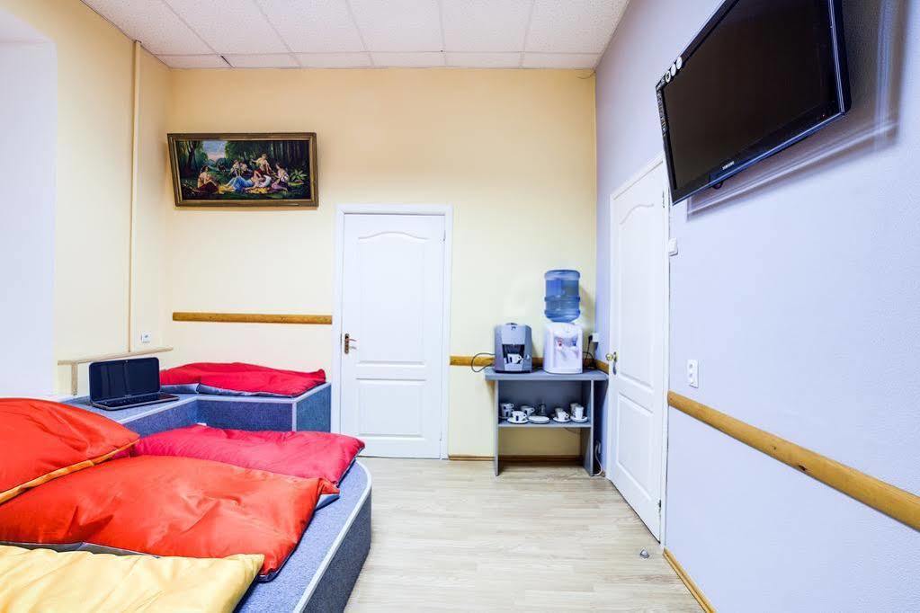 Night & Day Hostel Kijev Kültér fotó