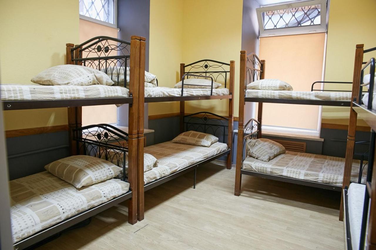 Night & Day Hostel Kijev Kültér fotó